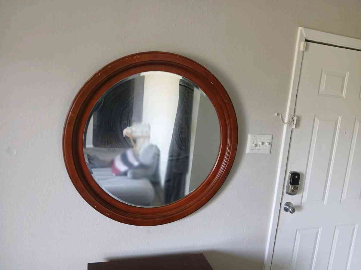 Dressor Mirror - Fort Worth, Texas - FleaMarketBay