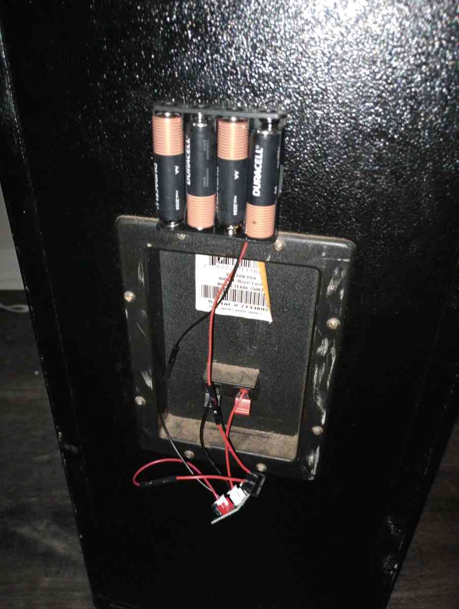 LARGE speaker - Harrisburg, Pennsylvania - FleaMarketBay