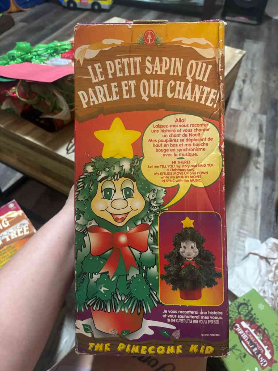 Talking and singing Christmas tree - Austin, Texas - FleaMarketBay