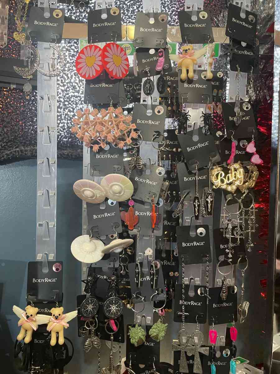 Body rage Jewelry - Sandusky, Ohio - FleaMarketBay