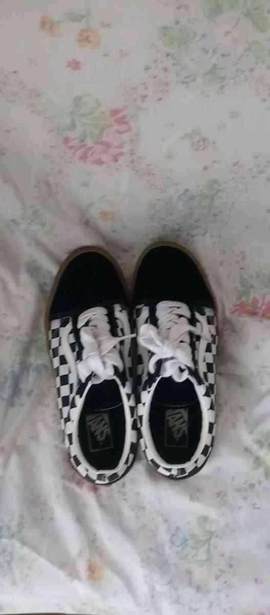 shoes - Virginia Beach, Virginia - FleaMarketBay