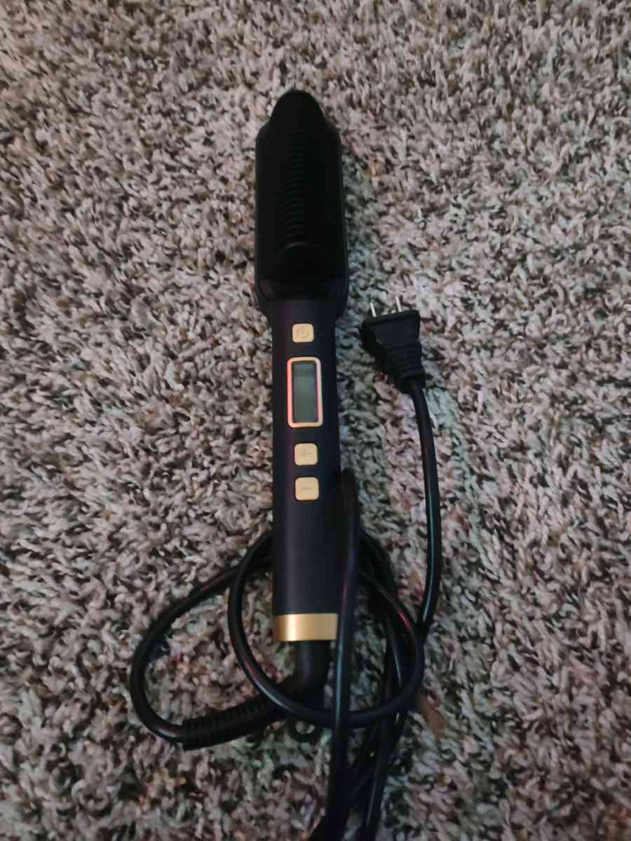 curling iron and hair straightener - Seaside, California