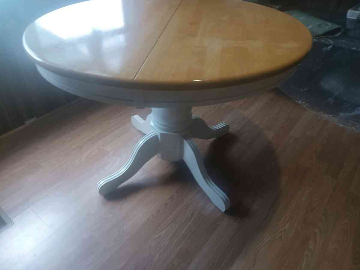 kitchen table - Connellys Springs, North Carolina