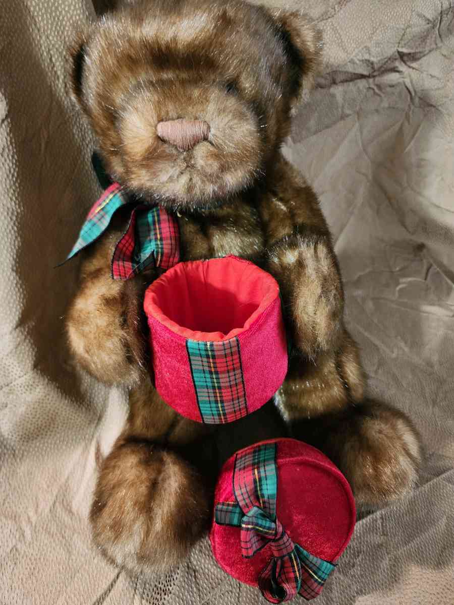 Vintage Gund - Knoxville, Tennessee - FleaMarketBay