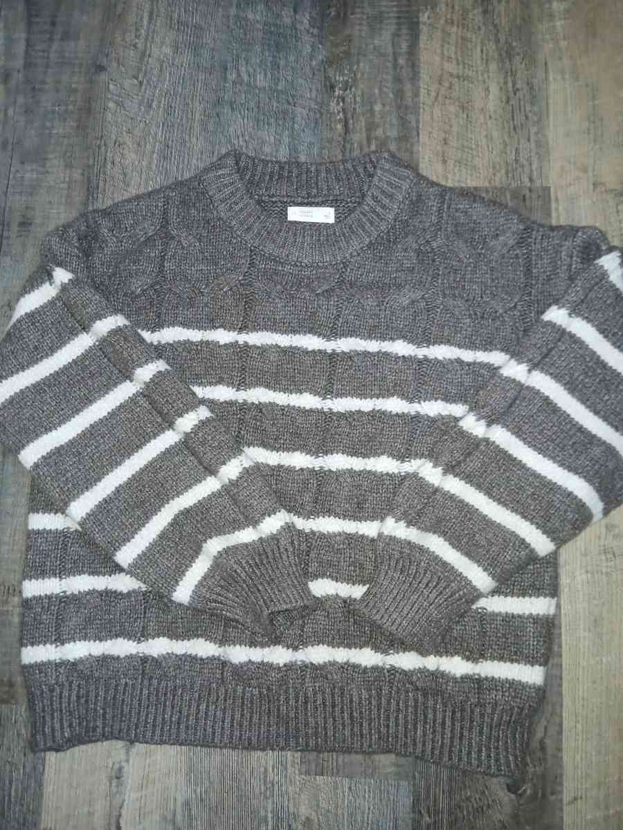 LC Lauren Conrad Size LG Cream and Dark Beige - Evansville, Indiana