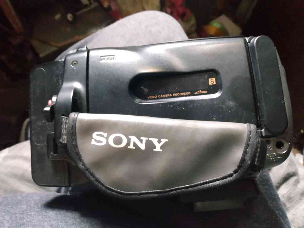Sony VHS handycam - Uxbridge, Massachusetts - FleaMarketBay