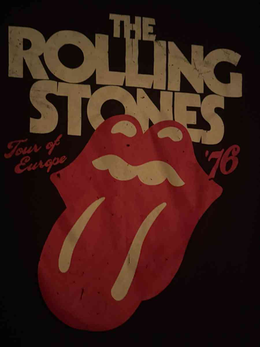 Rolling Stones Lips Tshirt - Henning, Minnesota - FleaMarketBay
