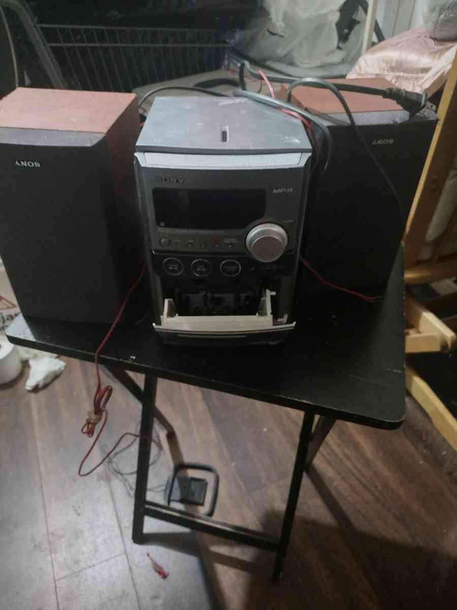 radio - Essex, California - FleaMarketBay