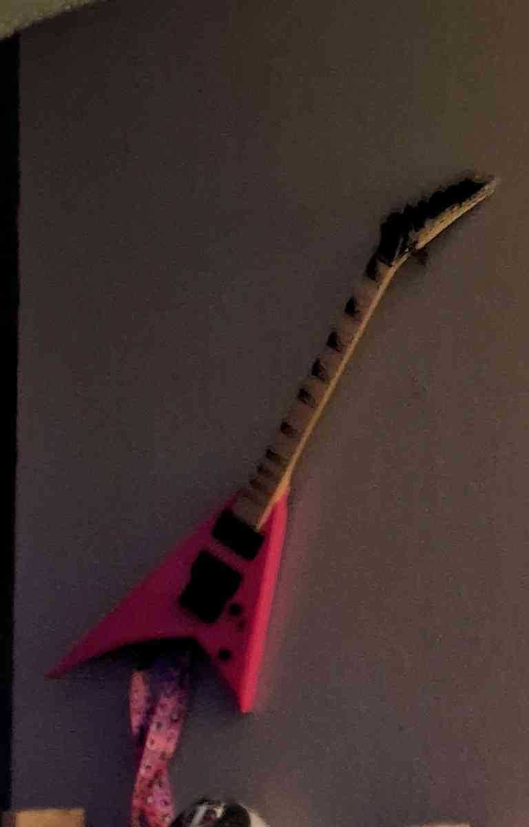 Jackson Electric guitar almost new Barbie Pink - Seattle, Washington