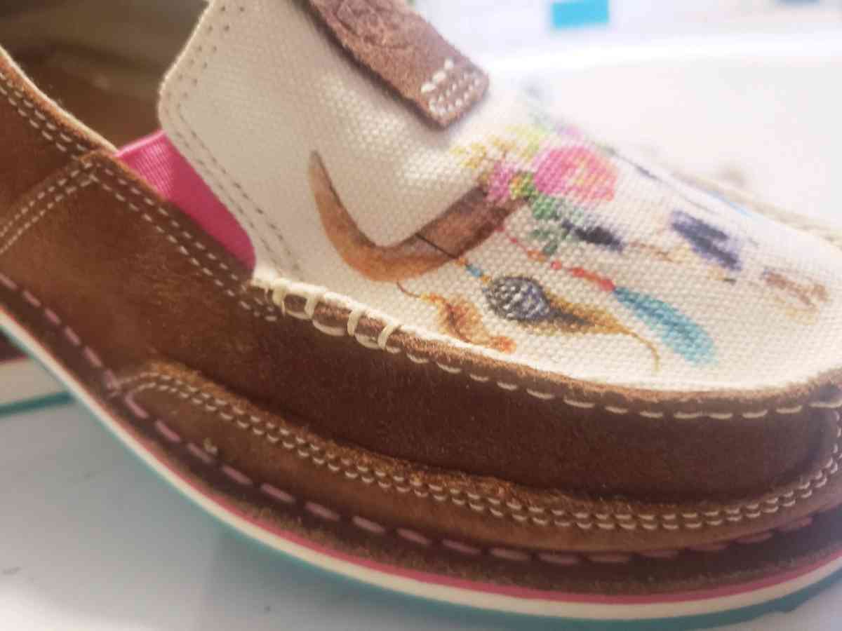 Ariat Slip Ons - Laurens, South Carolina - FleaMarketBay