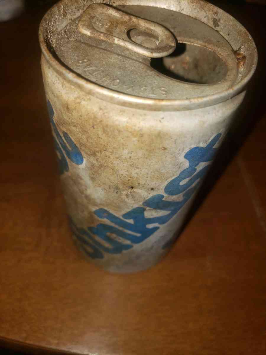 vintage and retro can lot - Suffield, Connecticut - FleaMarketBay