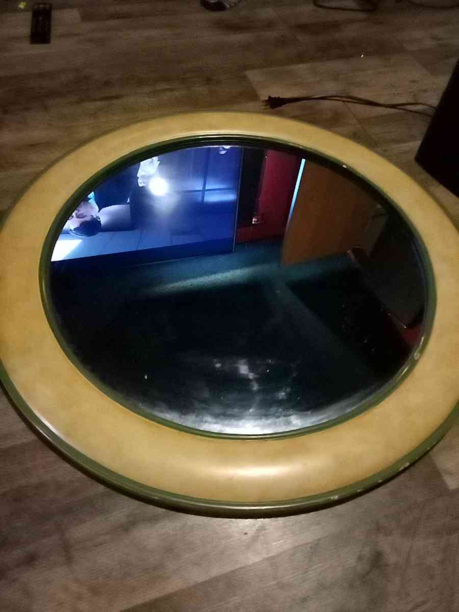 mirror - Mc Minnville, Tennessee