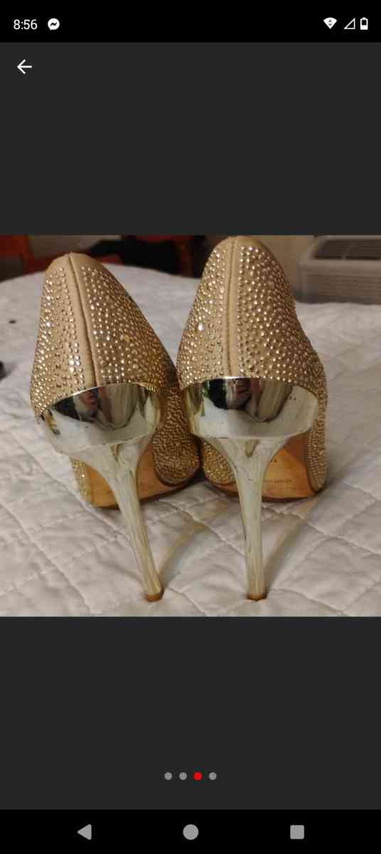 BCBGMAXAZIA size 10 stiletto heels - Topeka, Kansas - FleaMarketBay