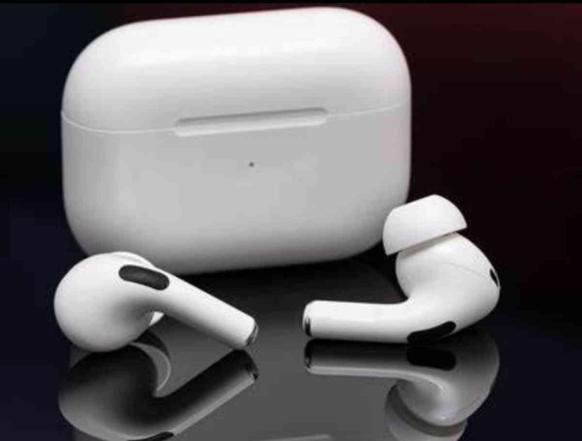 Airpod Pros 2nd Generation With Mega Safe Charging Case - Blythe, California