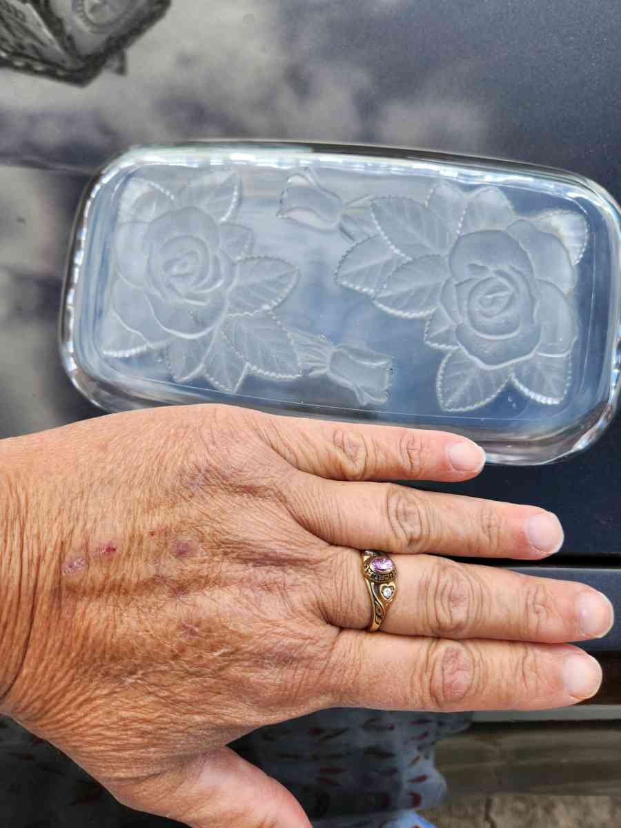 cristal platter and matching candy or dip dish - Stockton, California - FleaMarketBay