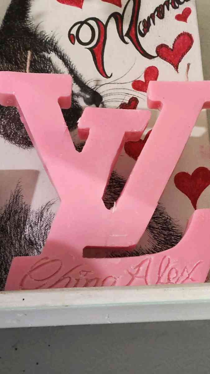 Louis vuitton versace and Chanel candles - Houston, Texas - FleaMarketBay