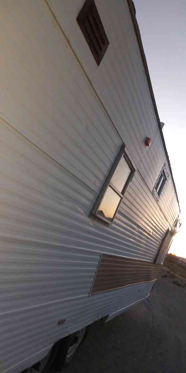 Traveleze Pop Out Trailer - Lucerne Valley, California - FleaMarketBay