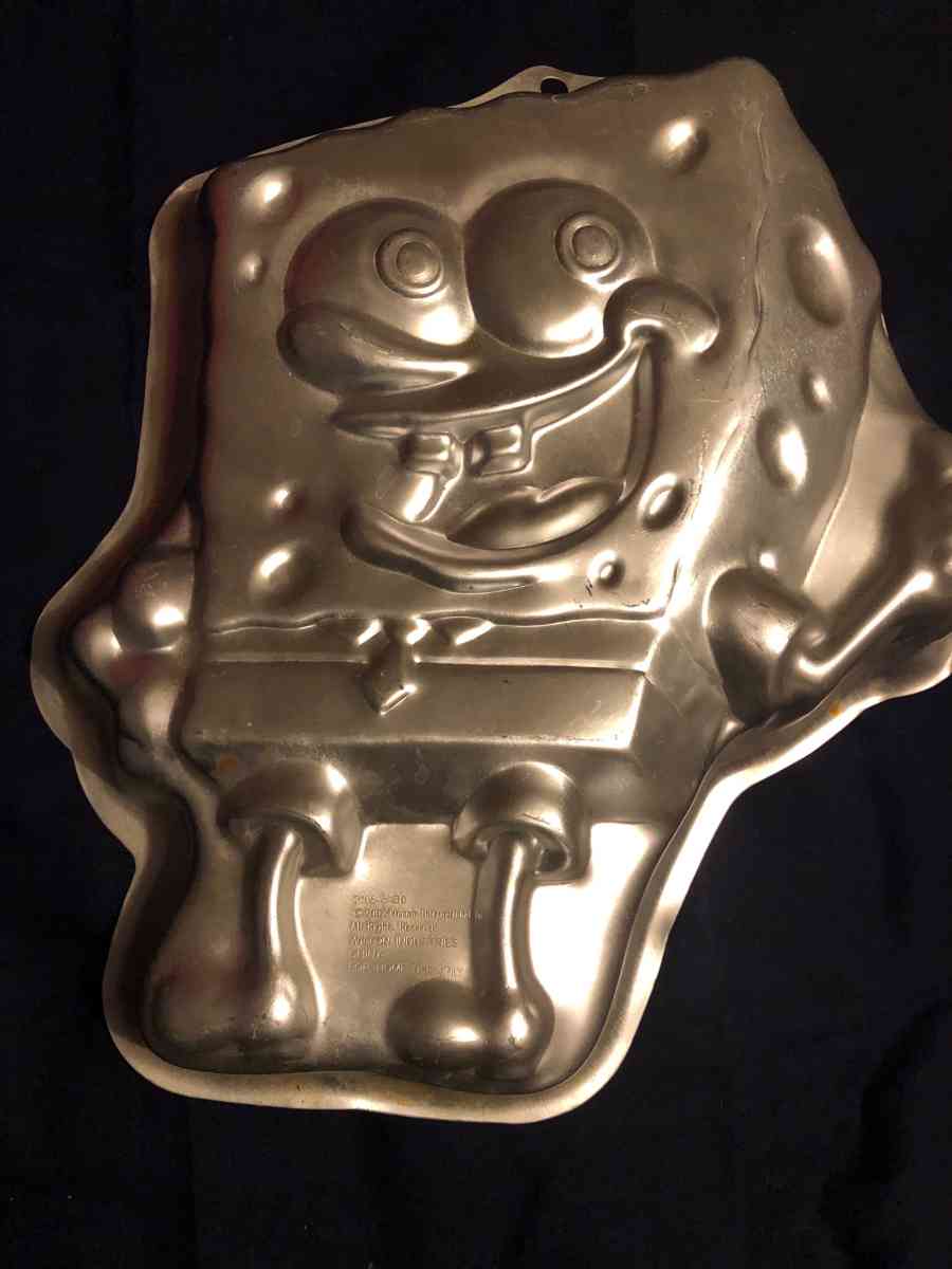 Its a sponge bob cake pan made by Wilton like new - Hartsville, Tennessee