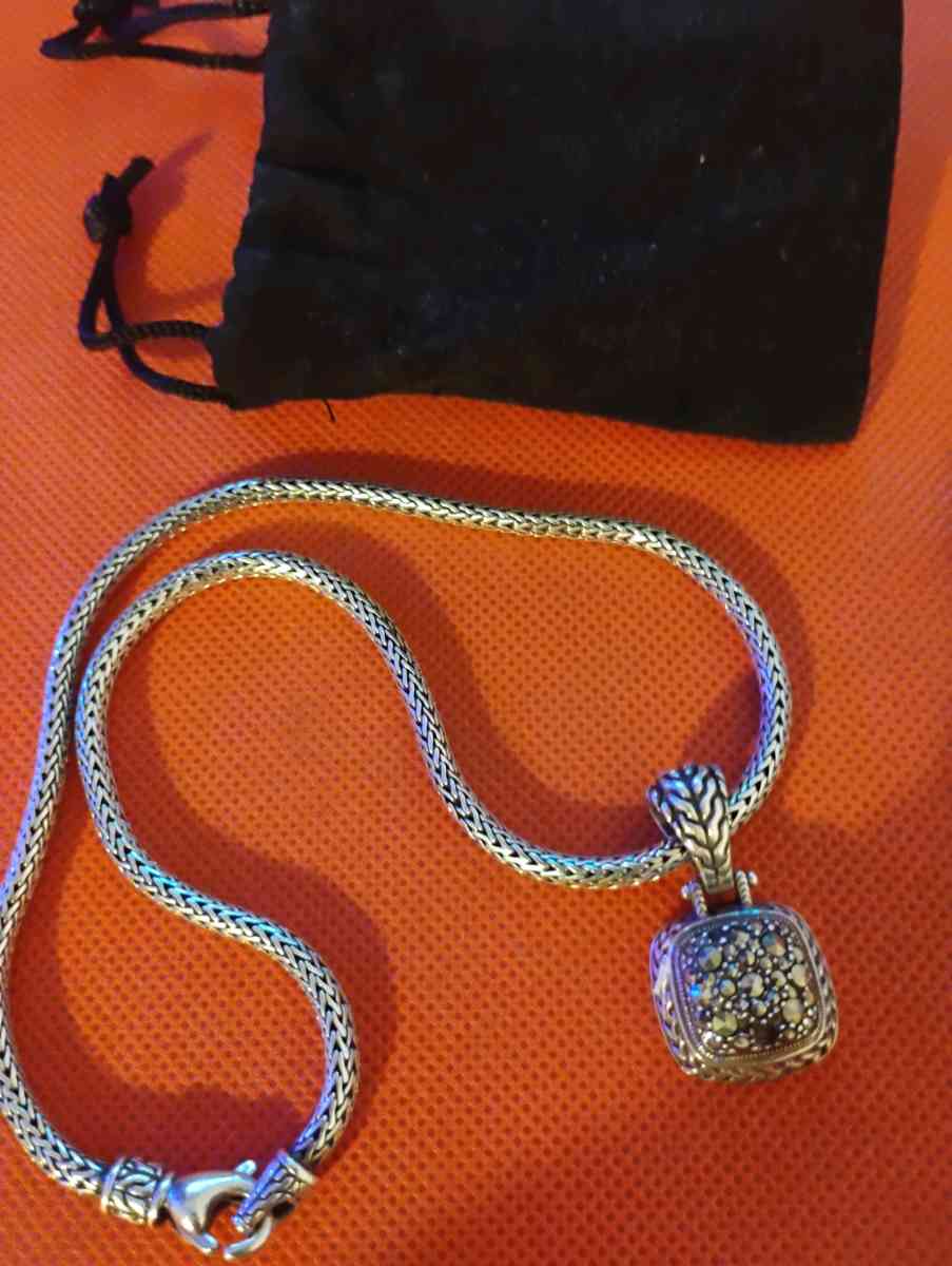 John Hardy Nordstroms silver and diamond pave necklace - Chicago, Illinois - FleaMarketBay