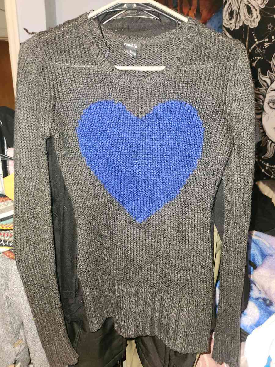 Clothing Haul - Palm Bay, Florida - FleaMarketBay