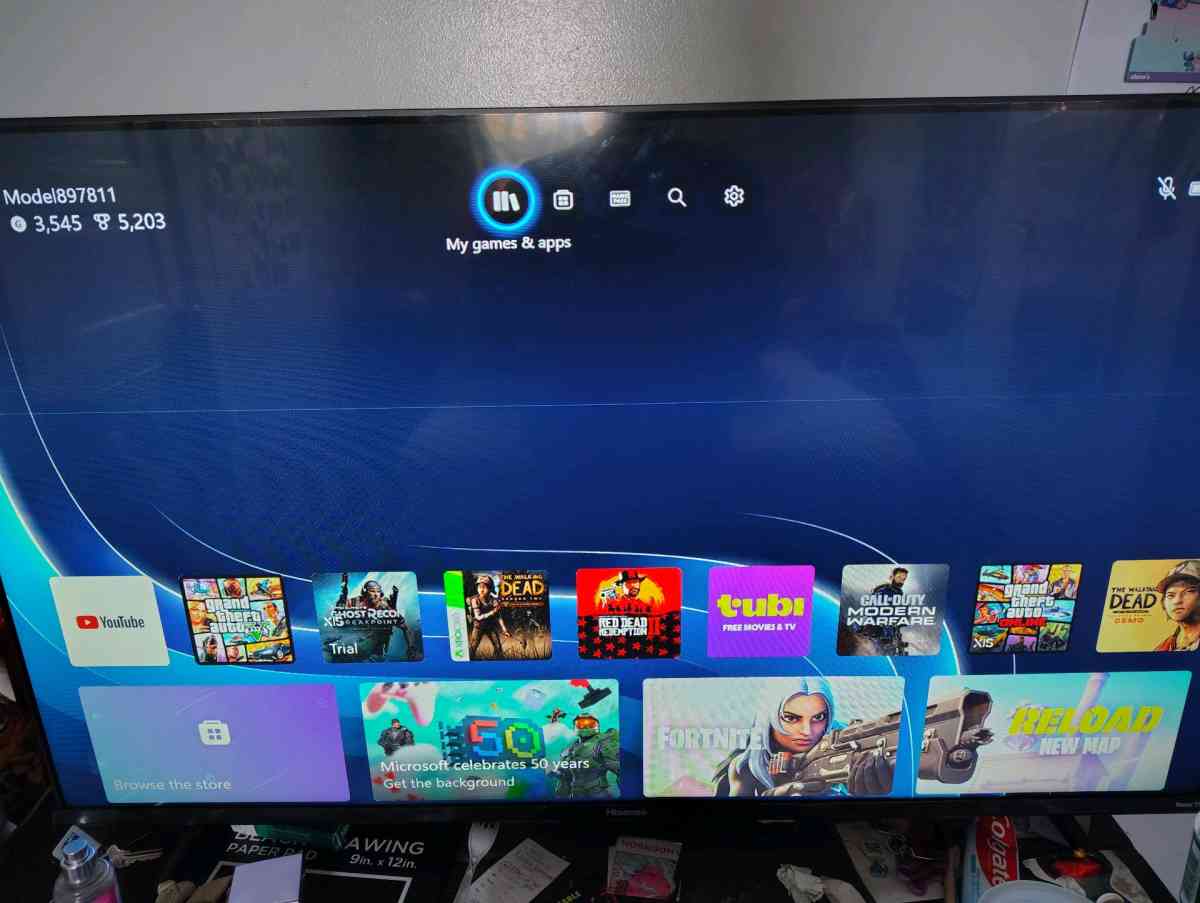 Xbox One and good condition - New Britain, Connecticut - FleaMarketBay