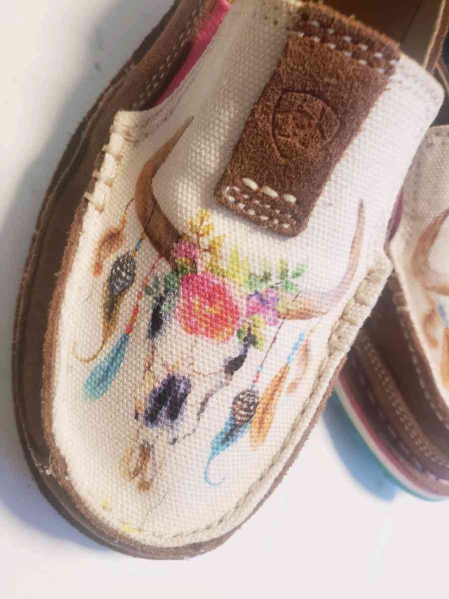 Ariat Slip Ons - Laurens, South Carolina - FleaMarketBay