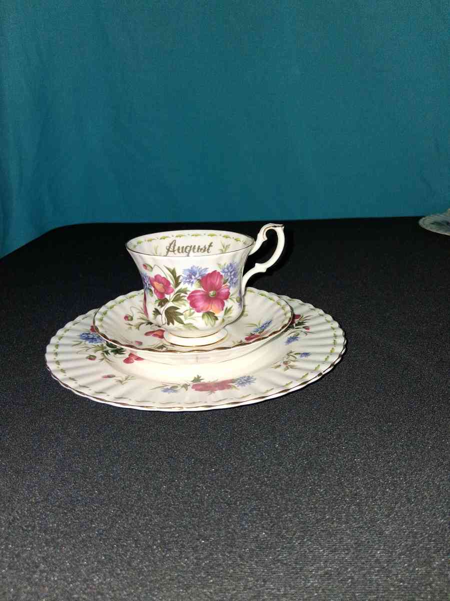 Royal Albert fine china - Aransas Pass, Texas - FleaMarketBay