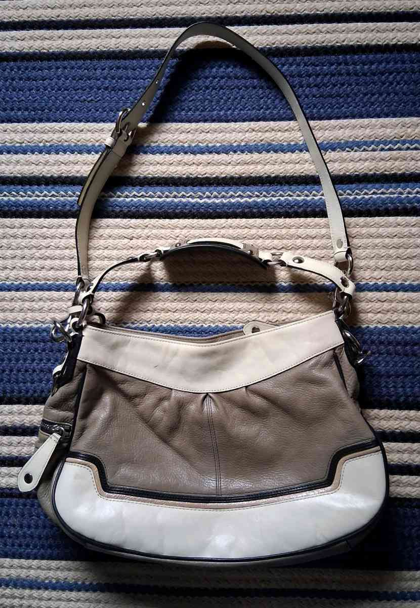 COACH MADISON LEATHER GRAY SPECTATOR BAG - Elysburg, Pennsylvania - FleaMarketBay