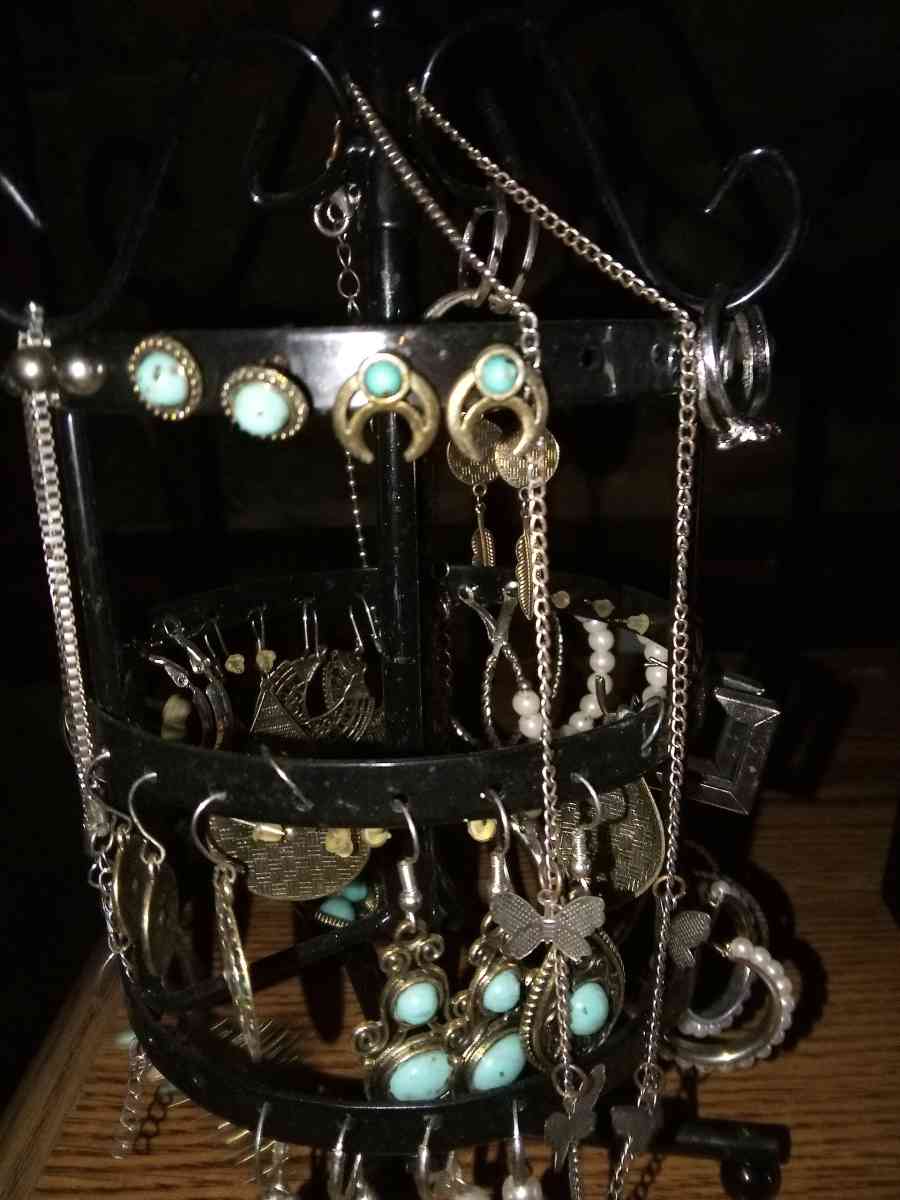 jewelry - Havana, Arkansas - FleaMarketBay