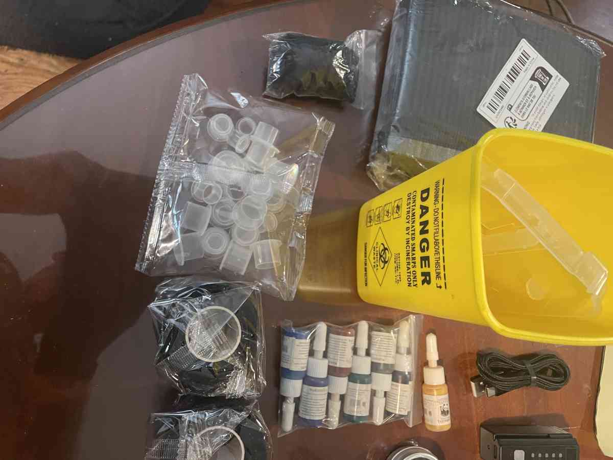 tattoo machine kit wireless with case - Lake City, Florida - FleaMarketBay