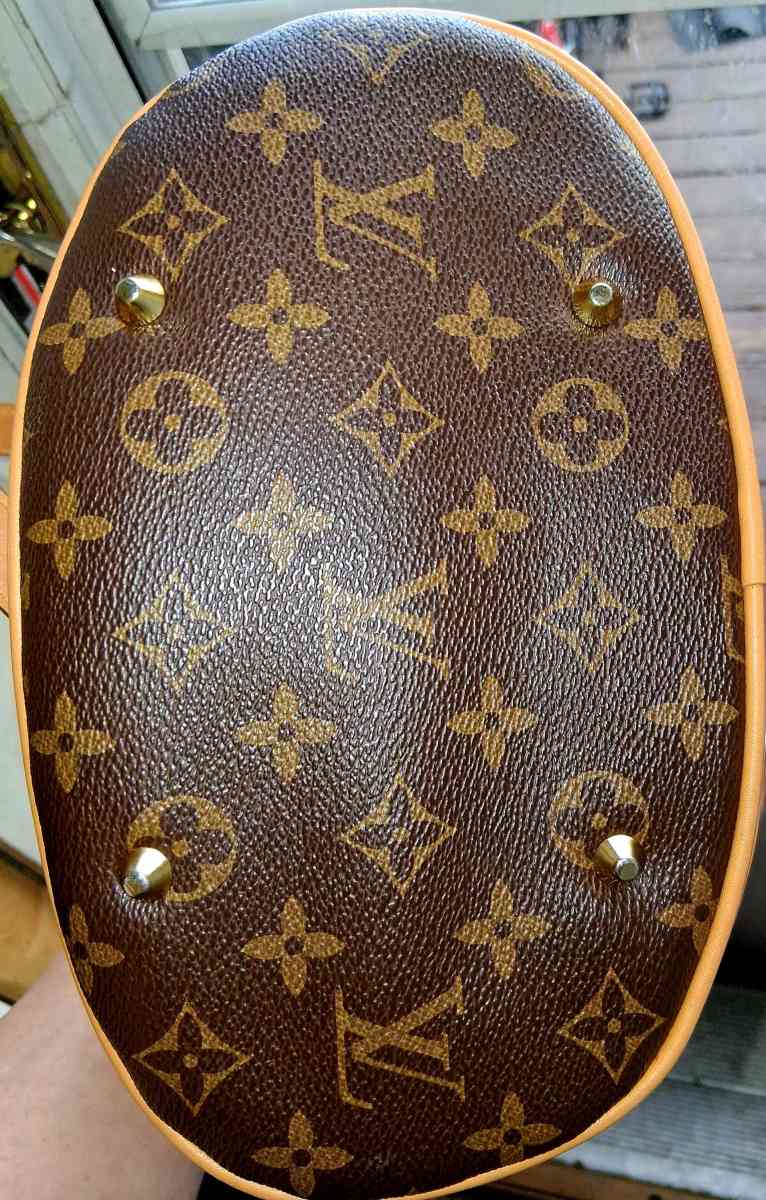 Louis Vuitton bucket purse - Saint Louis, Missouri - FleaMarketBay