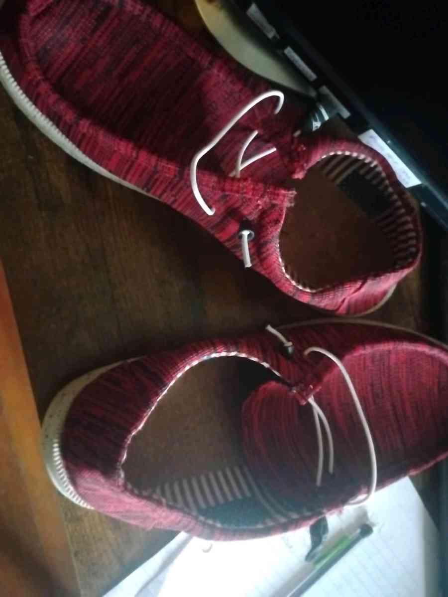 size 13 men tennis shoes - Saint Joseph, Missouri