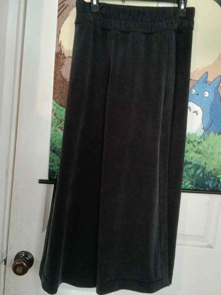 lulu lemon black wide legged sweat pants - Daytona Beach, Florida - FleaMarketBay