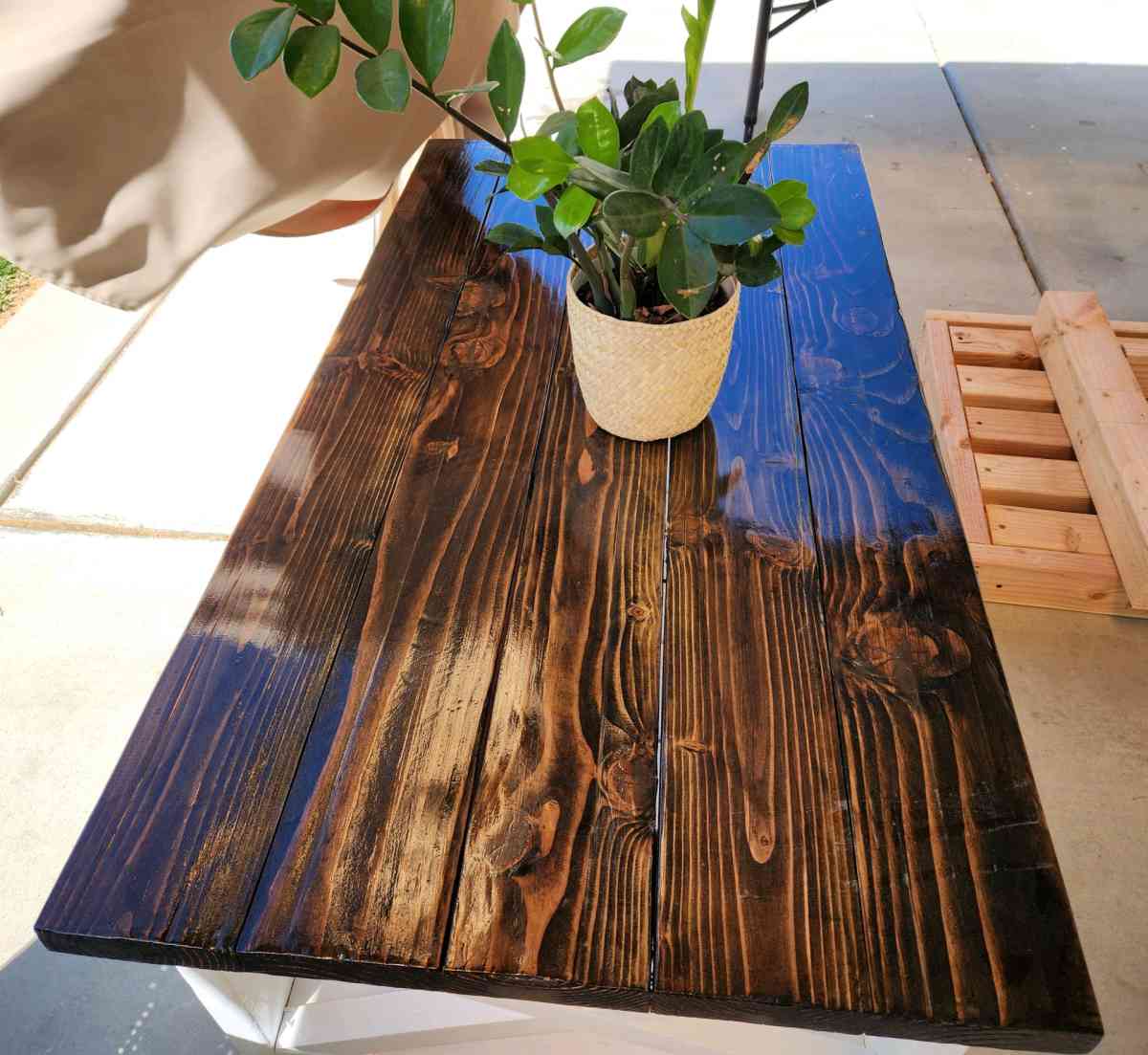 Table - Victorville, California - FleaMarketBay