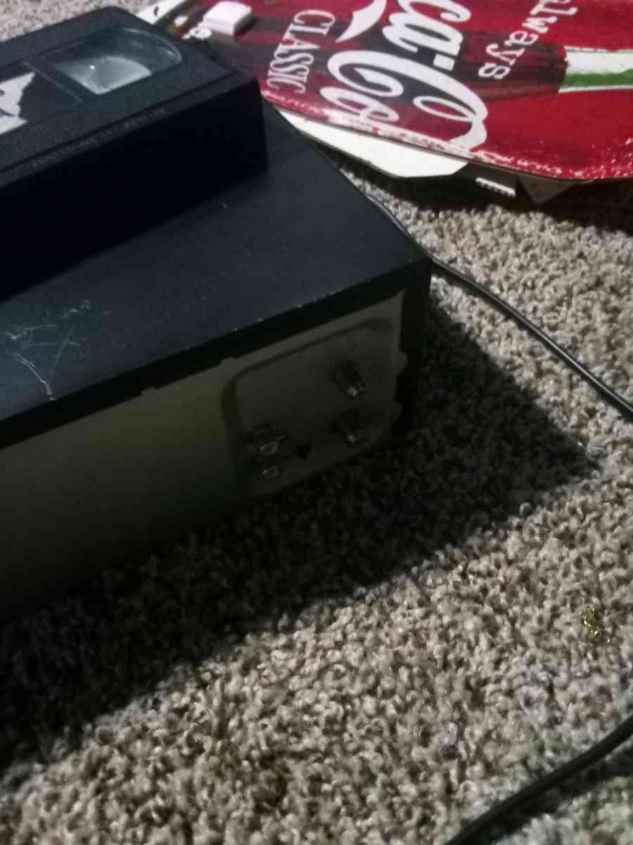 vcr with head cleaner - Mc Minnville, Tennessee - FleaMarketBay