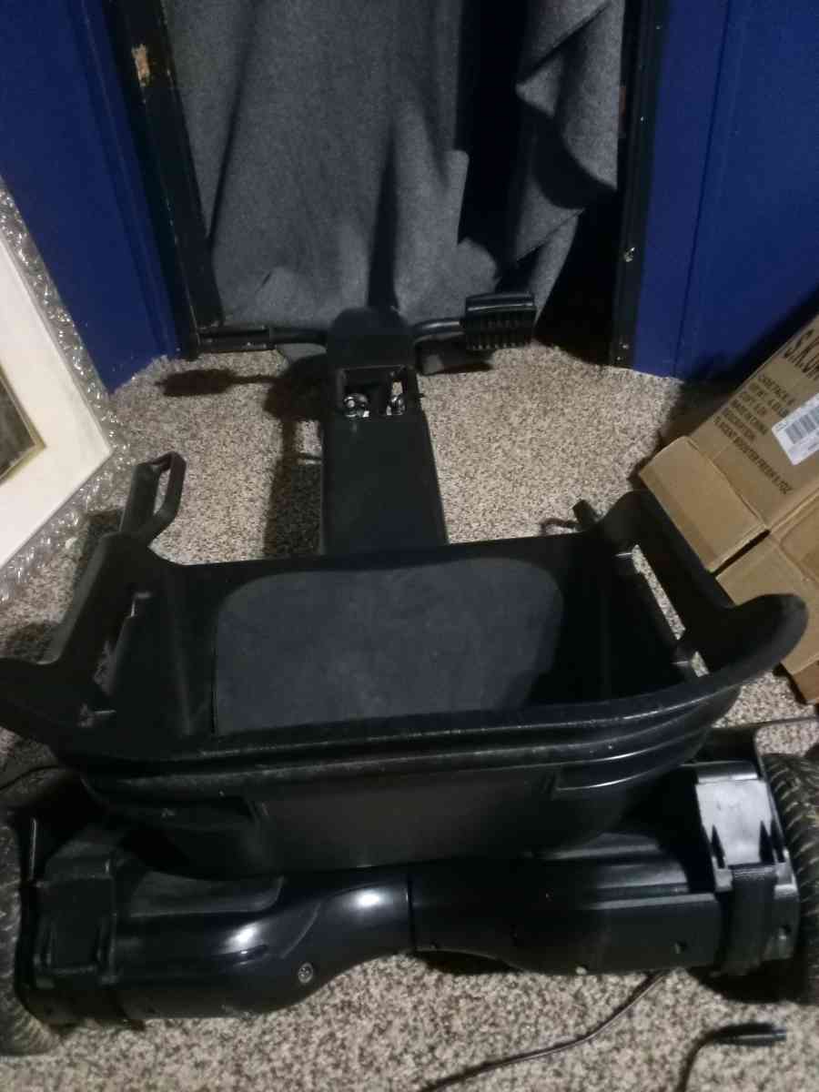 stand on and sit down skate board type thing - Mc Minnville, Tennessee - FleaMarketBay