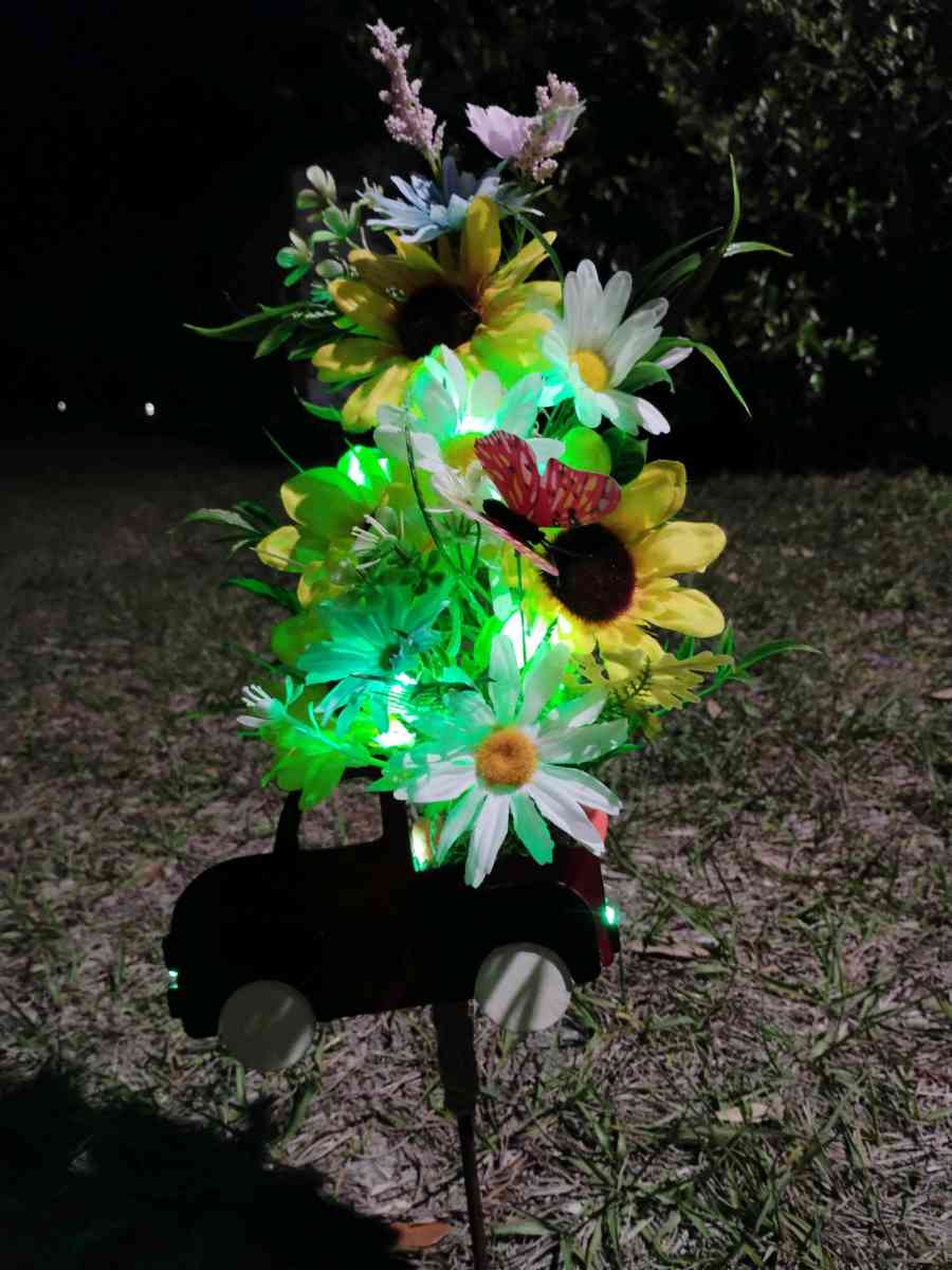 artificial flower arrangements - Jacksonville, Florida - FleaMarketBay