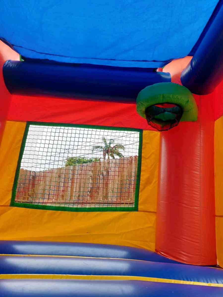 jumpers with slide for rent - South Gate, California - FleaMarketBay
