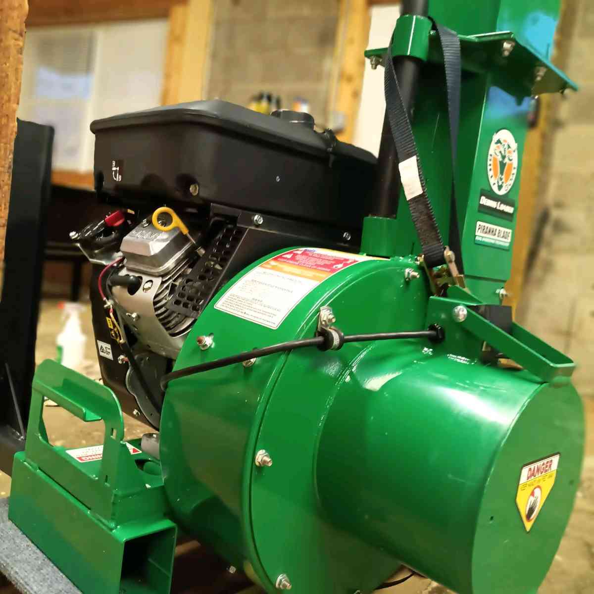 18 hp debris loader - Morganton, North Carolina - FleaMarketBay