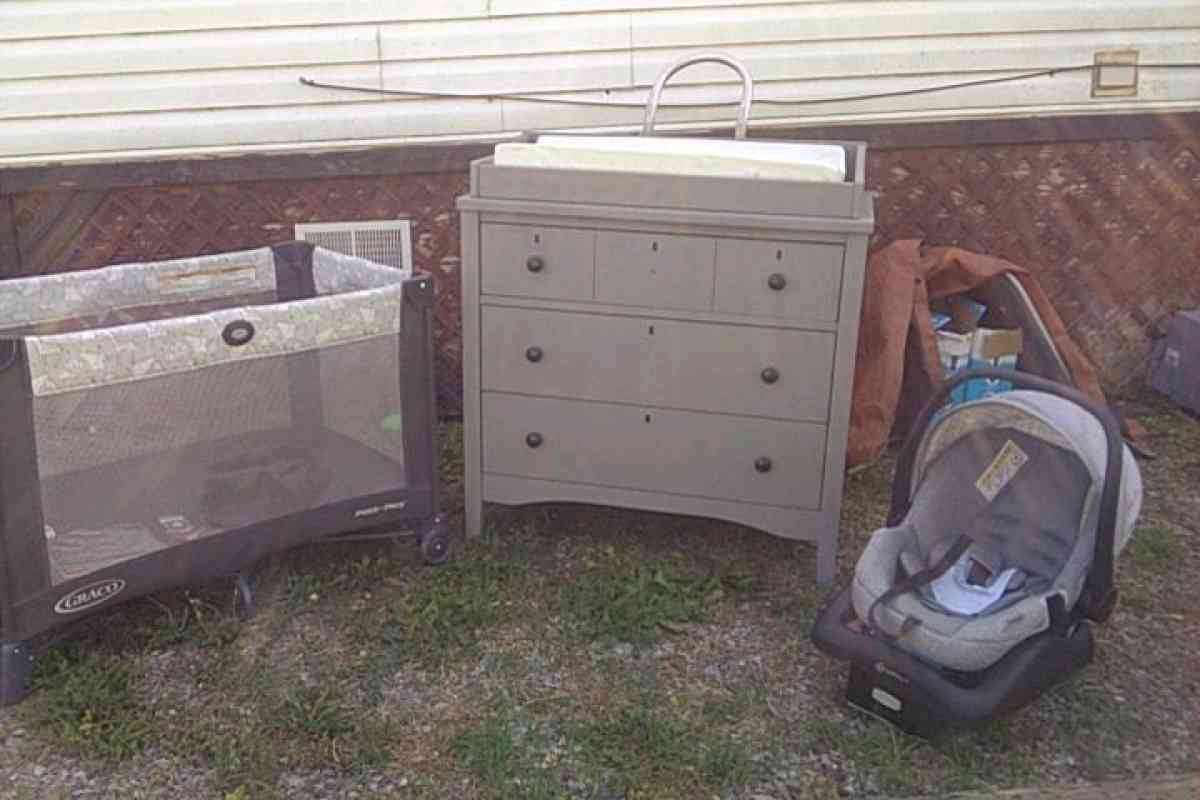 baby furniture - Glade Hill, Virginia