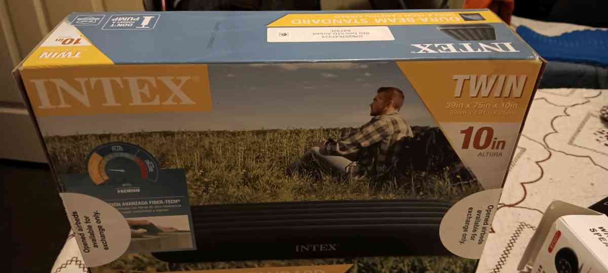 intex air bed new - Ivanhoe, California