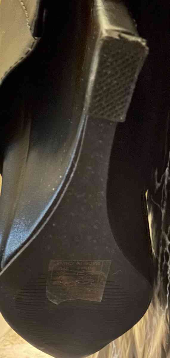 Azalea Wang boots - New York, New York - FleaMarketBay