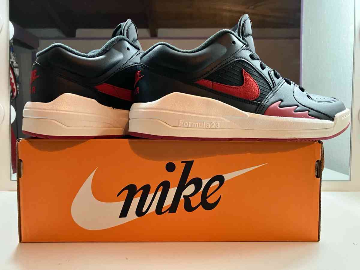 womens Nike stadium 90 formula 23 air Jordans - Reno, Nevada - FleaMarketBay