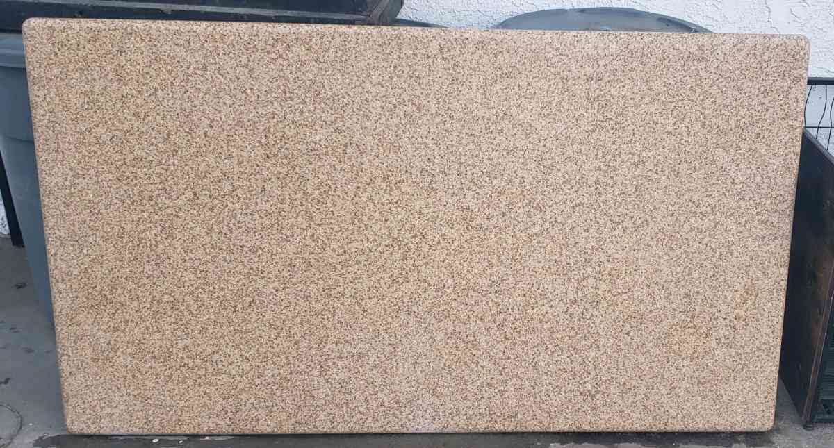 GRANITE COUNTER TOP YELLOW - San Bernardino, California