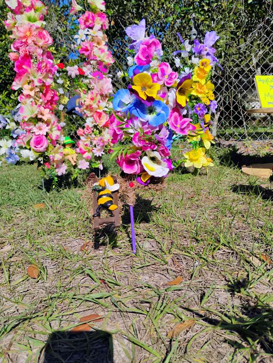 artificial flower arrangements - Jacksonville, Florida - FleaMarketBay