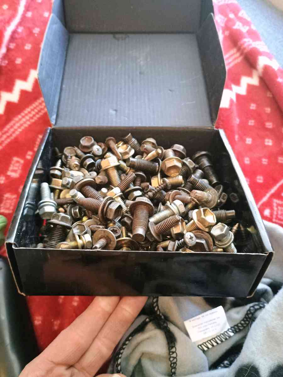 4Runner limited edition OEM bolts - Magna, Utah - FleaMarketBay