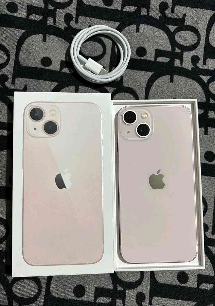iPhone 13 - Adams, New York - FleaMarketBay