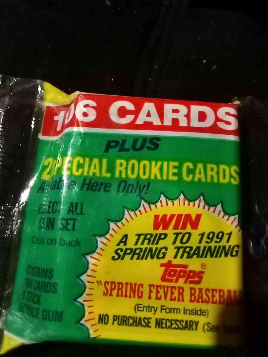 two sealed packs of 1990 Topps baseball cards - Mc Minnville, Tennessee - FleaMarketBay