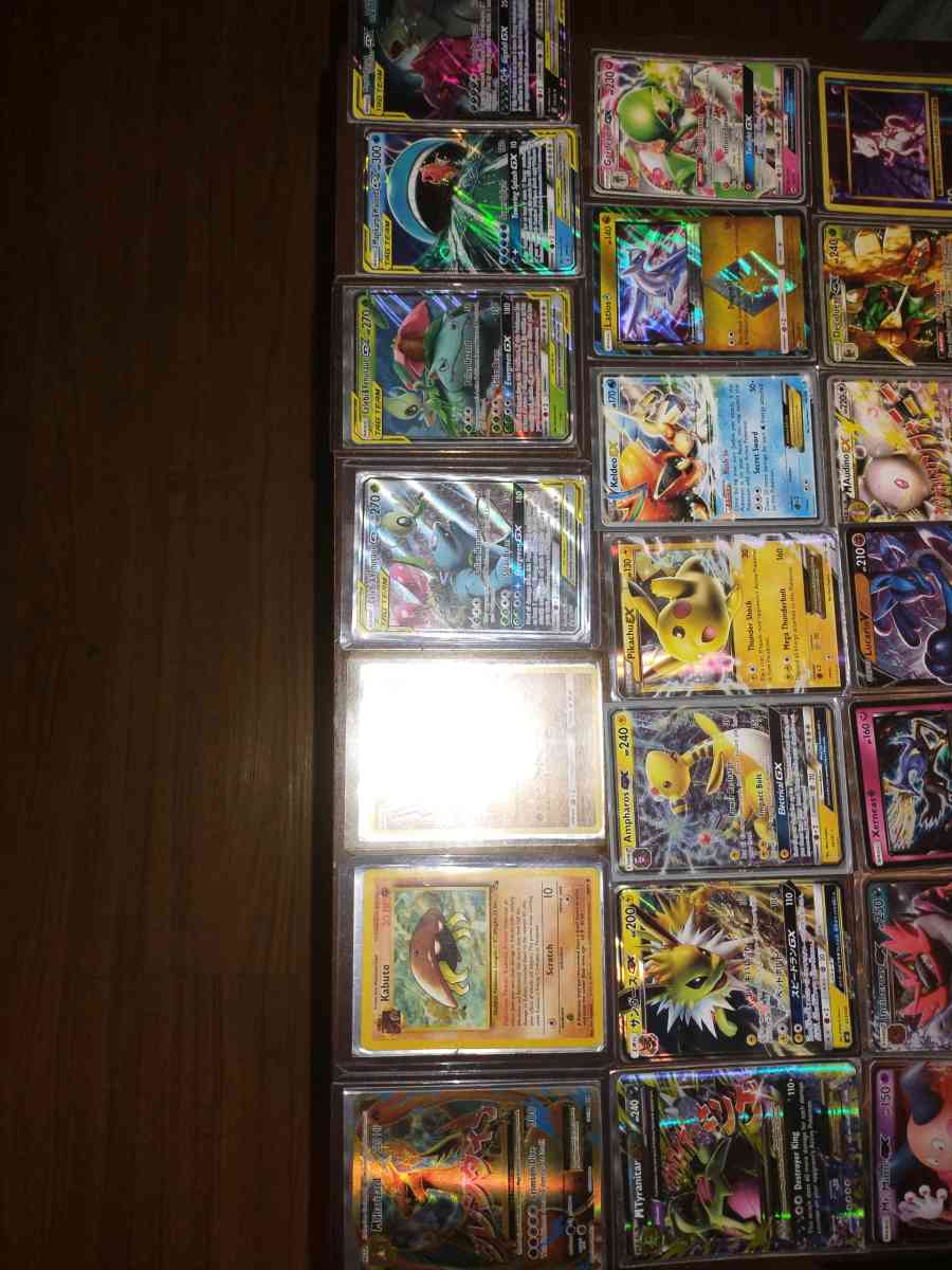 Pokemon card lot - Fort Lauderdale, Florida - FleaMarketBay