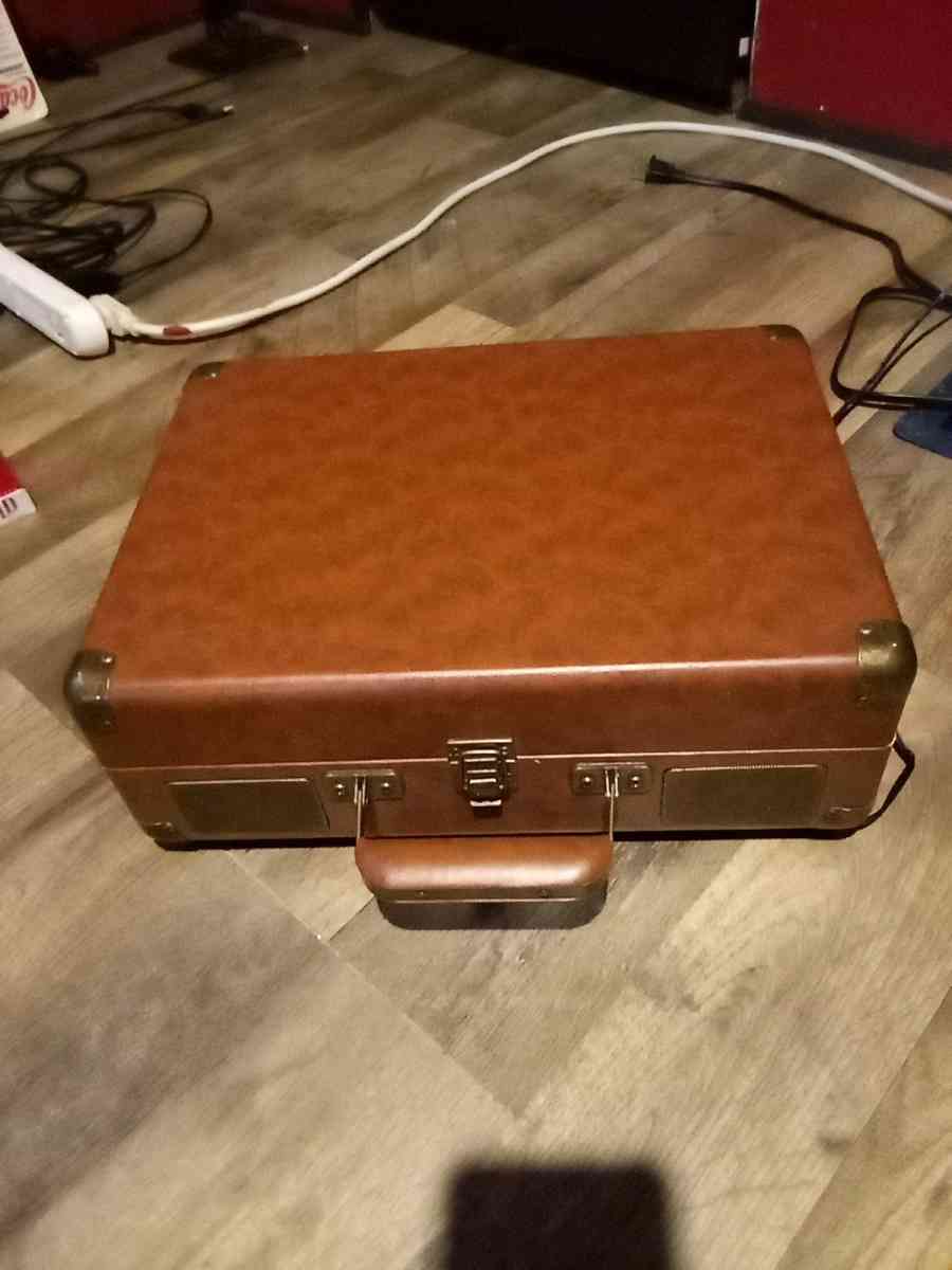 record player - Mc Minnville, Tennessee - FleaMarketBay